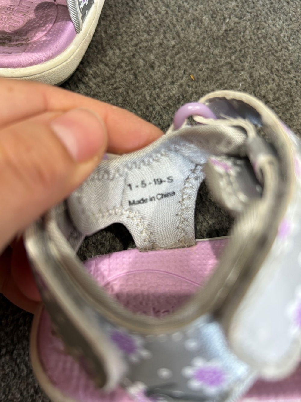 See Kai Run Kids Silver Sandals with Purple Floral Accent size 6 - Picture 5 of 6